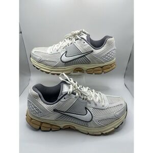 Size 8.5 - Nike Air Zoom Vomero 5 Summit White Pure Platinum W- No Insoles